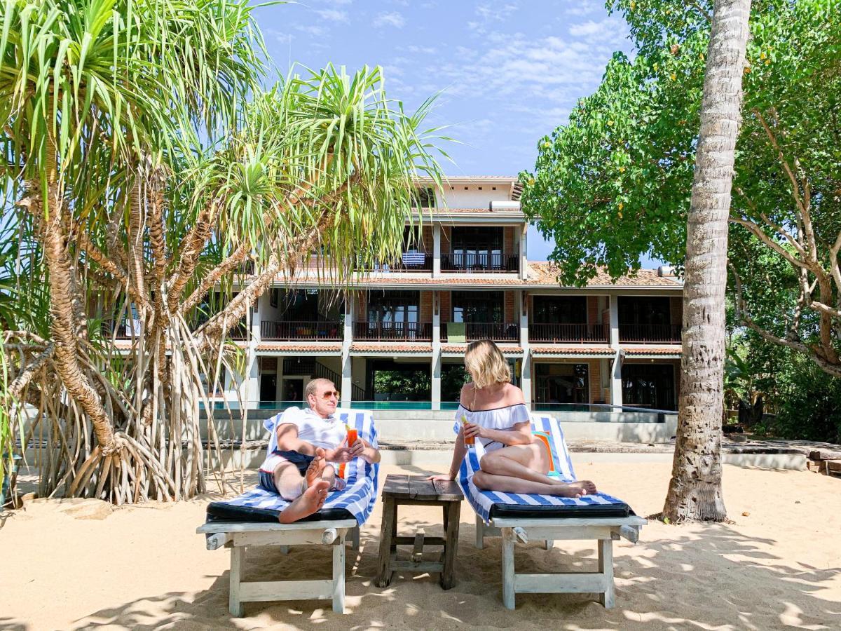 Serein Beach Hotel Тангалле Екстер'єр фото